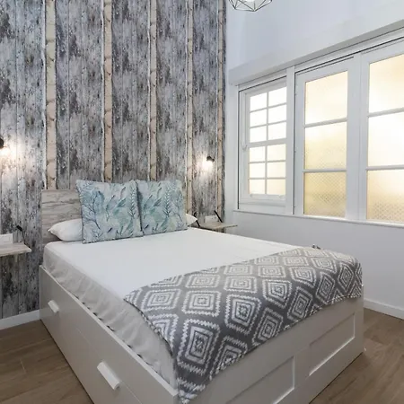 Apartment Homeforguest Precioso En El Centro De